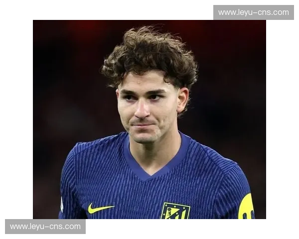 阿尔瓦雷斯接近加盟巴萨,预计转会费7000万欧元 阿尔瓦雷斯接近加盟巴萨,预计转会费7000万欧元